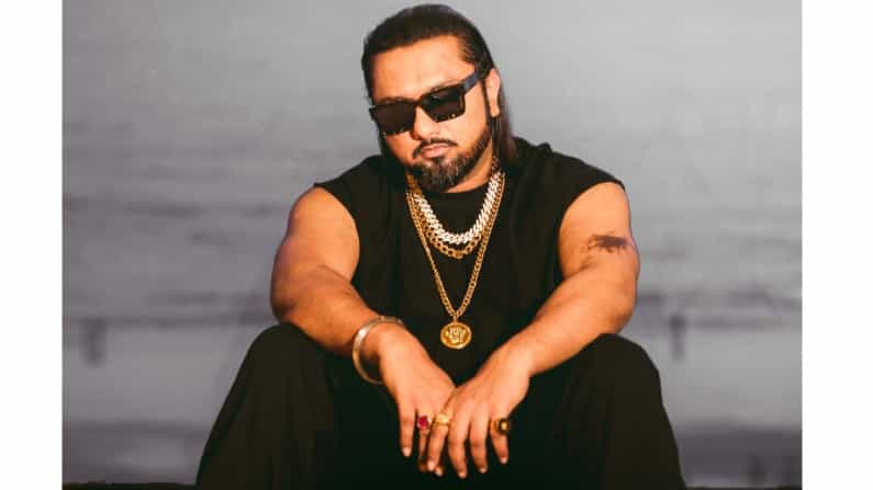 ಕೌಟುಂಬಿಕ ದೌರ್ಜನ್ಯ ಆರೋಪದ ನಂತರ ಮೊದಲ ಬಾರಿಗೆ ಹೊಸ ಹಾಡಿನ ಪೋಸ್ಟ್ ಹಂಚಿಕೊಂಡ ಯೋ ಯೋ ಹನಿ ಸಿಂಗ್ ಕೌಟುಂಬಿಕ ದೌರ್ಜನ್ಯ ಆರೋಪದ ನಂತರ ಮೊದಲ ಬಾರಿಗೆ ಹೊಸ ಹಾಡಿನ ಪೋಸ್ಟ್ ಹಂಚಿಕೊಂಡ ಯೋ ಯೋ ಹನಿ ಸಿಂಗ್