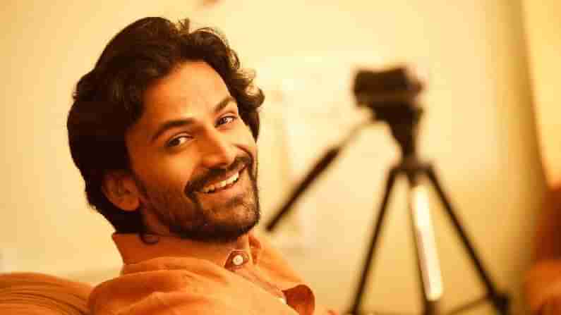 Dhananjay: ಸಾಹಿತಿ ಆಗಿ ಮಿಂಚಿದ್ದಾಯ್ತು; ಈಗ ಸಿಂಗರ್ ಆಗಲಿದ್ದಾರಾ ಡಾಲಿ ಧನಂಜಯ್?; ಕುತೂಹಲ ಹುಟ್ಟಿಸಿದೆ ಪ್ರೋಮೊ!