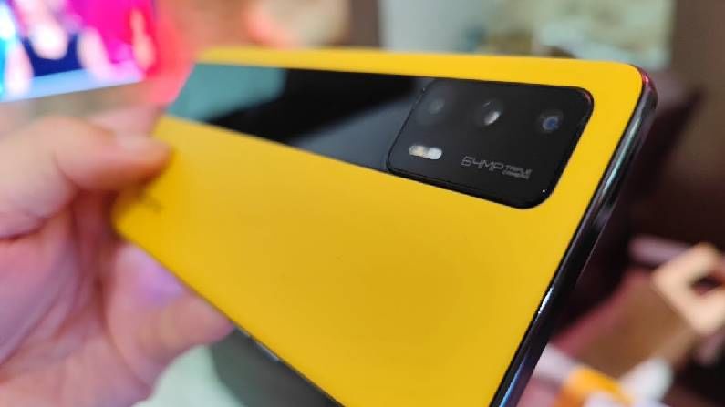 ಬೆಲೆ: Realme GT 5G ಮಾಸ್ಟರ್​ ಬೆಲೆ 25,999 (8 GB RAM+128GB),27,999 (8GB+128GB), 29,999 (8GB+256GB). ಇನ್ನು Realme GT 5G  ಬೆಲೆ 37,999 (8GB+128GB), 41,999 (12GB+256GB). ಈ ಎರಡು ಸ್ಮಾರ್ಟ್​ಫೋನ್​ಗಳ ಅಧಿಕೃತ ಮಾರಾಟ ಆಗಸ್ಟ್ 26 ರಿಂದ ಫ್ಲಿಪ್‌ಕಾರ್ಟ್ ಮತ್ತು ರಿಯಲ್​ಮಿ ವೆಬ್‌ಸೈಟ್‌ನಲ್ಲಿ ಆರಂಭವಾಗಲಿದೆ.