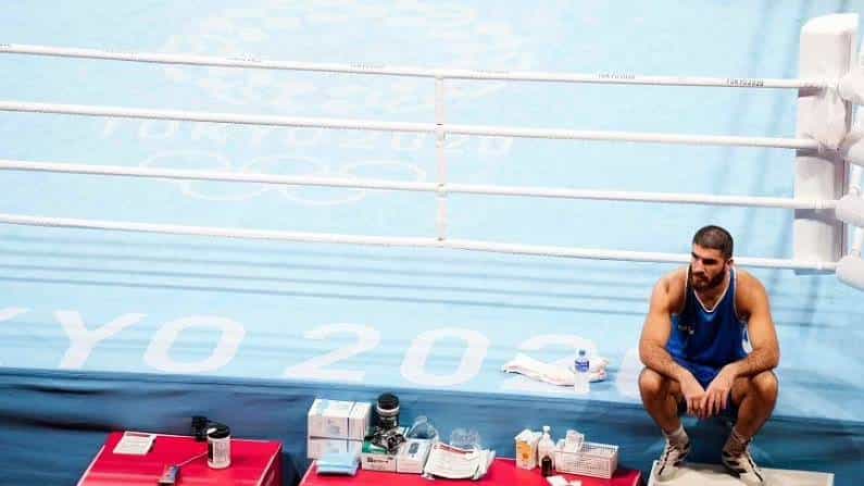 Tokyo Olympics: ಇದು ಅನ್ಯಾಯ, ರೆಫರಿ ತೀರ್ಪಿನ ವಿರುದ್ದ ಬಾಕ್ಸರ್ ಪ್ರತಿಭಟನೆ Tokyo Olympics: ಇದು ಅನ್ಯಾಯ, ರೆಫರಿ ತೀರ್ಪಿನ ವಿರುದ್ದ ಬಾಕ್ಸರ್ ಪ್ರತಿಭಟನೆ