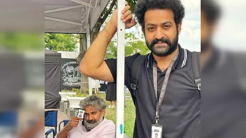 Junior NTR: ಅಬ್ಬಾ, RRR ಚಿತ್ರದಲ್ಲಿ ಹೀರೋಗೂ ಇದೆ ಐಡಿ ಕಾರ್ಡ್; ಅದಕ್ಕೆ ರಾಜಮೌಳಿ ರಿಯಾಕ್ಷನ್ ಏನು? Junior NTR: ಅಬ್ಬಾ, RRR ಚಿತ್ರದಲ್ಲಿ ಹೀರೋಗೂ ಇದೆ ಐಡಿ ಕಾರ್ಡ್; ಅದಕ್ಕೆ ರಾಜಮೌಳಿ ರಿಯಾಕ್ಷನ್ ಏನು?
