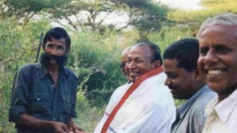 Dr Rajkumar: ಪ್ರತಿವರ್ಷ ಭೀಮನ ಅಮಾವಾಸ್ಯೆ ಹೊತ್ತು ತರುತ್ತದೆ ಡಾ.ರಾಜ್ ಅಪಹರಣದ ಕಹಿ ನೆನಪನ್ನು! Dr Rajkumar: ಪ್ರತಿವರ್ಷ ಭೀಮನ ಅಮಾವಾಸ್ಯೆ ಹೊತ್ತು ತರುತ್ತದೆ ಡಾ.ರಾಜ್ ಅಪಹರಣದ ಕಹಿ ನೆನಪನ್ನು!