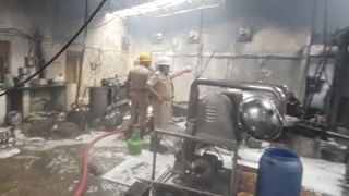 ಸಿಎಂ ಬೊಮ್ಮಾಯಿ ಮನೆ ಮುಂದೆ ಹೈಡ್ರಾಮಾ: ದೇವಿ ಸೂಚನೆ ನೀಡಿದ್ದಾಳೆ ಎಂದು ದೇವರಮೂರ್ತಿ ತಂದ ದೇವಸ್ಥಾನದವರು!