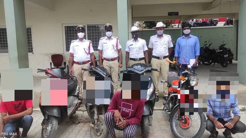 ಬೈಕ್ ವ್ಹೀಲಿಂಗ್ ಪ್ರಕರಣದಲ್ಲಿ ಸಿಕ್ಕಿಬಿದ್ದವರಿಗೆ, ಅವರ ಪೋಷಕರಿಗೆ ಕೌನ್ಸಿಲಿಂಗ್: ಜಂಟಿ ಪೊಲೀಸ್ ಆಯುಕ್ತ ರವಿಕಾಂತೇಗೌಡ ಬೈಕ್ ವ್ಹೀಲಿಂಗ್ ಪ್ರಕರಣದಲ್ಲಿ ಸಿಕ್ಕಿಬಿದ್ದವರಿಗೆ, ಅವರ ಪೋಷಕರಿಗೆ ಕೌನ್ಸಿಲಿಂಗ್: ಜಂಟಿ ಪೊಲೀಸ್ ಆಯುಕ್ತ ರವಿಕಾಂತೇಗೌಡ