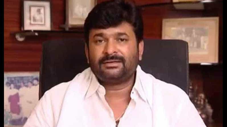 ಜಾಮೀನು ಆದೇಶಕ್ಕೆ ಕಾಯುತ್ತಿರುವ ಹಿಂಡಲಗ ಜೈಲು ಸಿಬ್ಬಂದಿ: ಧಾರವಾಡದಲ್ಲಿ ವಿನಯ್ ಕುಲಕರ್ಣಿ ಬೆಂಬಲಿಗರ ಸಂಭ್ರಮಾಚರಣೆ ಜಾಮೀನು ಆದೇಶಕ್ಕೆ ಕಾಯುತ್ತಿರುವ ಹಿಂಡಲಗ ಜೈಲು ಸಿಬ್ಬಂದಿ: ಧಾರವಾಡದಲ್ಲಿ ವಿನಯ್ ಕುಲಕರ್ಣಿ ಬೆಂಬಲಿಗರ ಸಂಭ್ರಮಾಚರಣೆ