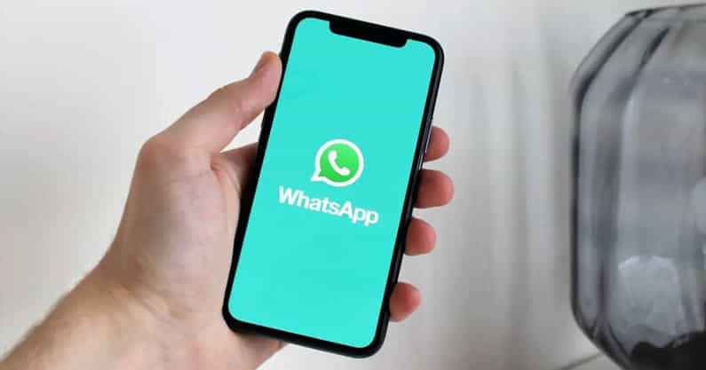 WhatsApp ಯಾರ ಕಣ್ಣಿಗೂ ಕಾಣಿಸದಂತೆ ವಾಟ್ಸ್ಆಪ್ ಚಾಟ್ ಬಚ್ಚಿಡುವುದು ಹೇಗೆ? ಇಲ್ಲಿದೆ ಸುಲಭದ ಉಪಾಯ