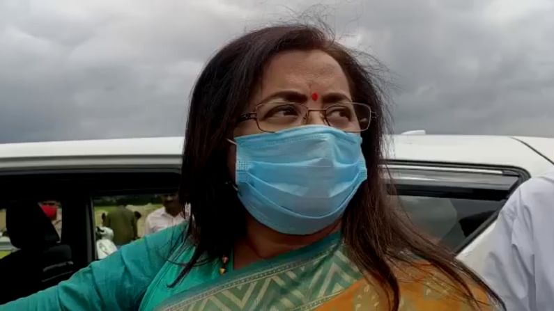 ಬೆಂಗಳೂರು-ಮೈಸೂರು ರಾಷ್ಟ್ರೀಯ ಹೆದ್ದಾರಿ ಕಾಮಗಾರಿ ಬಗ್ಗೆ ಸಂಸದೆ ಸುಮಲತಾ ಅಂಬರೀಶ್ ಅಪಸ್ವರ ಬೆಂಗಳೂರು-ಮೈಸೂರು ರಾಷ್ಟ್ರೀಯ ಹೆದ್ದಾರಿ ಕಾಮಗಾರಿ ಬಗ್ಗೆ ಸಂಸದೆ ಸುಮಲತಾ ಅಂಬರೀಶ್ ಅಪಸ್ವರ