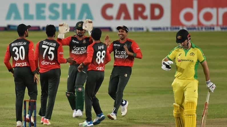 ಕಾಂಗರೂಗಳಿಗೆ ಶಾಕ್ ಮೇಲೆ ಶಾಕ್; ಮೊದಲ ಟಿ-20 ಯಲ್ಲಿ ಬಲಿಷ್ಠ ಆಸ್ಟ್ರೇಲಿಯಾಕ್ಕೆ ಸೋಲಿನ ಆಘಾತ ನೀಡಿದ ಬಾಂಗ್ಲಾದೇಶ ಕಾಂಗರೂಗಳಿಗೆ ಶಾಕ್ ಮೇಲೆ ಶಾಕ್; ಮೊದಲ ಟಿ-20 ಯಲ್ಲಿ ಬಲಿಷ್ಠ ಆಸ್ಟ್ರೇಲಿಯಾಕ್ಕೆ ಸೋಲಿನ ಆಘಾತ ನೀಡಿದ ಬಾಂಗ್ಲಾದೇಶ