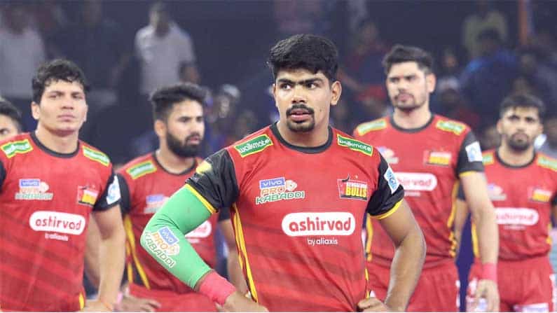 Pro Kabaddi League: ಹರಾಜಿಗೂ ಮುನ್ನ ತಮ್ಮ ನಾಯಕರನ್ನು ಕೈಬಿಟ್ಟ 9 ತಂಡಗಳು! ಬೆಂಗಳೂರಿನಲ್ಲೇ ಉಳಿದ ಪವನ್ ಶೆರಾವತ್ Pro Kabaddi League: ಹರಾಜಿಗೂ ಮುನ್ನ ತಮ್ಮ ನಾಯಕರನ್ನು ಕೈಬಿಟ್ಟ 9 ತಂಡಗಳು! ಬೆಂಗಳೂರಿನಲ್ಲೇ ಉಳಿದ ಪವನ್ ಶೆರಾವತ್