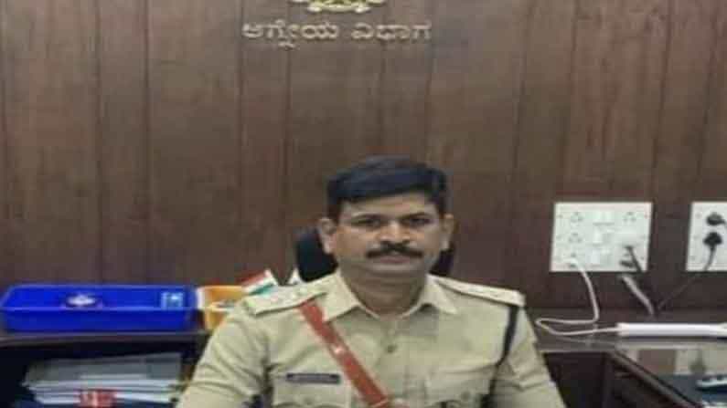 ಪೊಲೀಸರಿಂದ ಭರ್ಜರಿ ಕಾರ್ಯಾಚರಣೆ; ತಿಮಿಂಗಿಲ ವಾಂತಿ ವಶ, ಅಫೀಮು ಮಾರಾಟ ಮಾಡ್ತಿದ್ದ ಆರೋಪಿಗಳು ಅರೆಸ್ಟ್ ಪೊಲೀಸರಿಂದ ಭರ್ಜರಿ ಕಾರ್ಯಾಚರಣೆ; ತಿಮಿಂಗಿಲ ವಾಂತಿ ವಶ, ಅಫೀಮು ಮಾರಾಟ ಮಾಡ್ತಿದ್ದ ಆರೋಪಿಗಳು ಅರೆಸ್ಟ್
