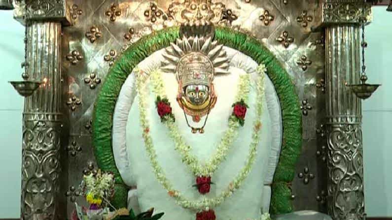 ದುರ್ಗಾಂಬಾ ದೇವಸ್ಥಾನದ ಗಂಟೆಗಳೇ ನ್ಯಾಯ ಪಂಚಾಯಿತಿ ಸಂಕೇತ; ಇಂದಿಗೂ ಪುರಾಣ ಪ್ರಸಿದ್ಧ ಸನ್ನಿವೇಶಗಳು ಜೀವಂತ ದುರ್ಗಾಂಬಾ ದೇವಸ್ಥಾನದ ಗಂಟೆಗಳೇ ನ್ಯಾಯ ಪಂಚಾಯಿತಿ ಸಂಕೇತ; ಇಂದಿಗೂ ಪುರಾಣ ಪ್ರಸಿದ್ಧ ಸನ್ನಿವೇಶಗಳು ಜೀವಂತ