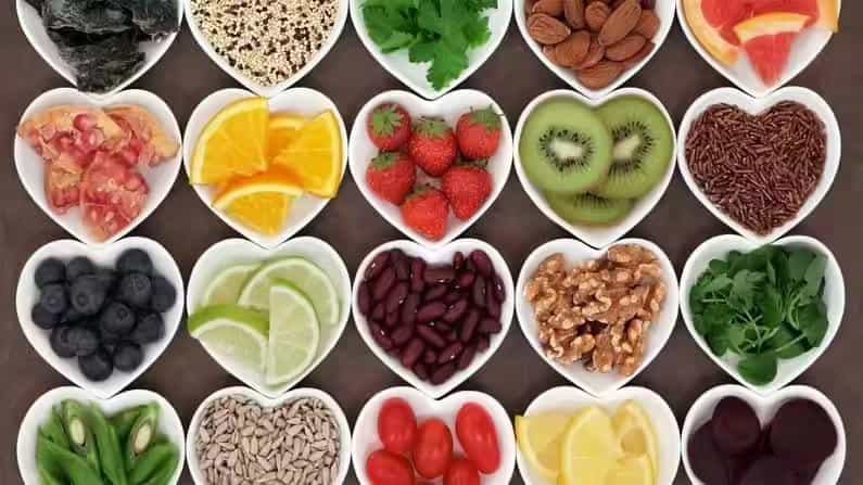 Kidney Health Tips: ಮೂತ್ರಪಿಂಡದ ಆರೈಕೆಗೆ ಪ್ರತಿ ದಿನ ಈ ಆಹಾರಗಳನ್ನು ಸೇವಿಸುವ ಅಭ್ಯಾಸ ಮಾಡಿಕೊಳ್ಳಿ Kidney Health Tips: ಮೂತ್ರಪಿಂಡದ ಆರೈಕೆಗೆ ಪ್ರತಿ ದಿನ ಈ ಆಹಾರಗಳನ್ನು ಸೇವಿಸುವ ಅಭ್ಯಾಸ ಮಾಡಿಕೊಳ್ಳಿ
