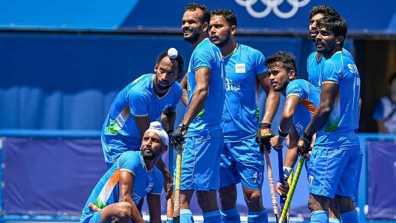 Tokyo Olympics: ಕಂಚಿನ ಪದಕಕ್ಕಾಗಿ ಜರ್ಮನಿಯನ್ನು ಎದುರಿಸಲಿದೆ ಭಾರತದ ಹಾಕಿ ತಂಡ; ಪಂದ್ಯ ಆರಂಭ ಯಾವಾಗ? ಇಲ್ಲಿದೆ ಸಂಪೂರ್ಣ ಮಾಹಿತಿ Tokyo Olympics: ಕಂಚಿನ ಪದಕಕ್ಕಾಗಿ ಜರ್ಮನಿಯನ್ನು ಎದುರಿಸಲಿದೆ ಭಾರತದ ಹಾಕಿ ತಂಡ; ಪಂದ್ಯ ಆರಂಭ ಯಾವಾಗ? ಇಲ್ಲಿದೆ ಸಂಪೂರ್ಣ ಮಾಹಿತಿ