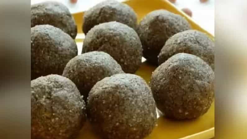 Weight Loss Tips: ತೂಕ ಇಳಿಕೆಗೆ ಕಲ್ಲಂಗಡಿ ಬೀಜದಿಂದ ತಯಾರಿಸಿದ ಲಡ್ಡು ಸೇವಿಸಿ Weight Loss Tips: ತೂಕ ಇಳಿಕೆಗೆ ಕಲ್ಲಂಗಡಿ ಬೀಜದಿಂದ ತಯಾರಿಸಿದ ಲಡ್ಡು ಸೇವಿಸಿ