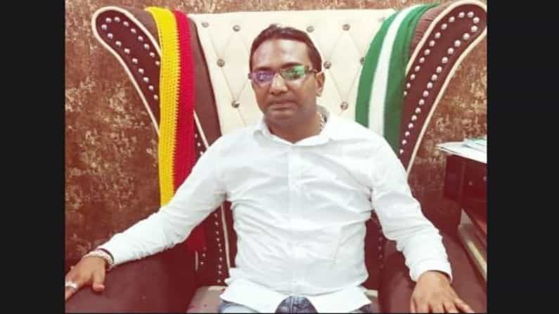 ಹುಡುಗಿ ವಿಚಾರದಲ್ಲಿ ಗಲಾಟೆ; ಬೆಂಗಳೂರಿನ ಡಿ.ಜೆ. ಹಳ್ಳಿಯಲ್ಲಿ ರೌಡಿ ಶೀಟರ್ ಮಜರ್ ಕೊಲೆ -ಮಹಿಳೆ ಸೇರಿ 4 ಅರೋಪಿಗಳು ಪೊಲೀಸ್ ವಶಕ್ಕೆ ಹುಡುಗಿ ವಿಚಾರದಲ್ಲಿ ಗಲಾಟೆ; ಬೆಂಗಳೂರಿನ ಡಿ.ಜೆ. ಹಳ್ಳಿಯಲ್ಲಿ ರೌಡಿ ಶೀಟರ್ ಮಜರ್ ಕೊಲೆ -ಮಹಿಳೆ ಸೇರಿ 4 ಅರೋಪಿಗಳು ಪೊಲೀಸ್ ವಶಕ್ಕೆ