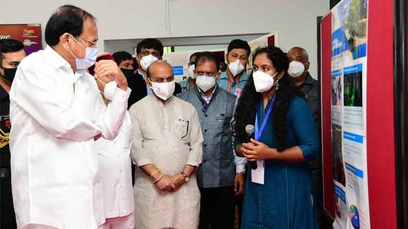 ಬೆಂಗಳೂರು ಕೆರೆಗಳ ಊರು, ಜನರ ನಿರ್ಲಕ್ಷ್ಯದಿಂದ ಕೆರೆ ಮರೆಯಾಗಿವೆ, ಪುನಃಶ್ಚೇತನ ಮಾಡಿ ಸಂರಕ್ಷಿಸಿ: ವೆಂಕಯ್ಯನಾಯ್ಡು ಬೆಂಗಳೂರು ಕೆರೆಗಳ ಊರು, ಜನರ ನಿರ್ಲಕ್ಷ್ಯದಿಂದ ಕೆರೆ ಮರೆಯಾಗಿವೆ, ಪುನಃಶ್ಚೇತನ ಮಾಡಿ ಸಂರಕ್ಷಿಸಿ: ವೆಂಕಯ್ಯನಾಯ್ಡು