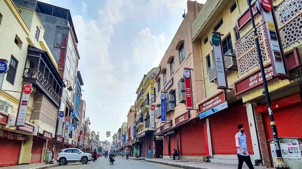 Bharat Bandh ಭಾರತ್ ಬಂದ್ ಯಶಸ್ವಿಯಾಗಿದೆ ಎಂದ ಟಿಕಾಯತ್; ವಿವಿಧ ರಾಜ್ಯಗಳಲ್ಲಿನ ಪ್ರತಿಕ್ರಿಯೆ ಹೀಗಿದೆ Bharat Bandh ಭಾರತ್ ಬಂದ್ ಯಶಸ್ವಿಯಾಗಿದೆ ಎಂದ ಟಿಕಾಯತ್; ವಿವಿಧ ರಾಜ್ಯಗಳಲ್ಲಿನ ಪ್ರತಿಕ್ರಿಯೆ ಹೀಗಿದೆ