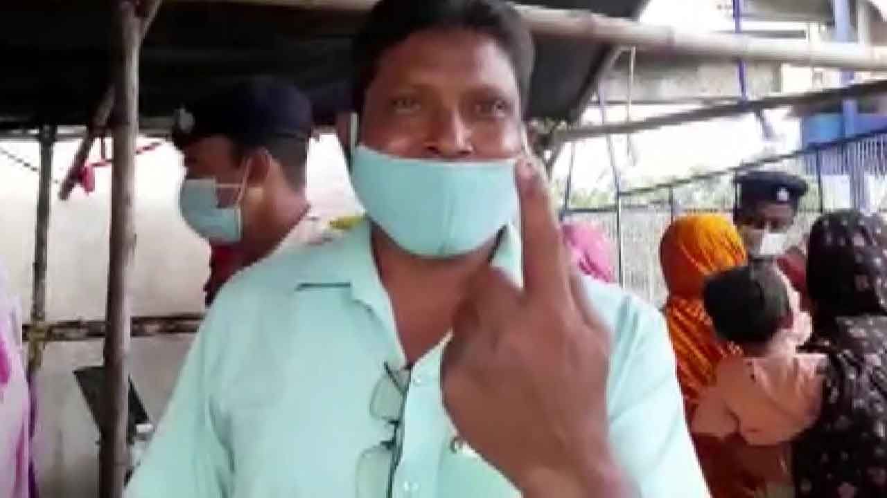 Bhabanipur bypoll: ಭವಾನಿಪುರ ಉಪಚುನಾವಣೆಯಲ್ಲಿ ಸಂಜೆ 5 ಗಂಟೆವರೆಗೆ ಶೇ 53.32 ಮತದಾನ