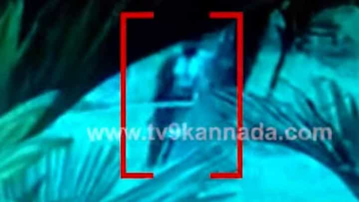 ಜಮೀನು ಪ್ರವೇಶಿಸುವ ಮಹಿಳೆಗೆ ಸಿಸಿಟಿವಿ ನಾಶ ಮಾಡುವ ಇರಾದೆ ಯಾಕಿತ್ತು ಅಂತ ಪೊಲೀಸ ತನಿಖೆಯಿಂದ ಗೊತ್ತಾಗಬೇಕು ಜಮೀನು ಪ್ರವೇಶಿಸುವ ಮಹಿಳೆಗೆ ಸಿಸಿಟಿವಿ ನಾಶ ಮಾಡುವ ಇರಾದೆ ಯಾಕಿತ್ತು ಅಂತ ಪೊಲೀಸ ತನಿಖೆಯಿಂದ ಗೊತ್ತಾಗಬೇಕು
