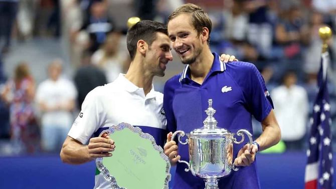 Novak Djokovic: ಇತಿಹಾಸ ಸೃಷ್ಟಿಸುವಲ್ಲಿ ಎಡವಿದ ಜೋಕೊವಿಚ್: ಚೊಚ್ಚಲ ಗ್ರ್ಯಾಂಡ್ ಸ್ಲಾಮ್ ಗೆದ್ದ ಡಾನಿಲ್ ಮಡ್ವೆಡೆವ್ Novak Djokovic: ಇತಿಹಾಸ ಸೃಷ್ಟಿಸುವಲ್ಲಿ ಎಡವಿದ ಜೋಕೊವಿಚ್: ಚೊಚ್ಚಲ ಗ್ರ್ಯಾಂಡ್ ಸ್ಲಾಮ್ ಗೆದ್ದ ಡಾನಿಲ್ ಮಡ್ವೆಡೆವ್