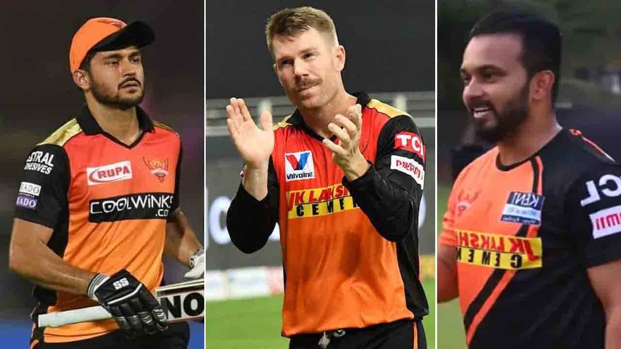 David Warner: ಮೆಗಾ ಹರಾಜಿಗೂ ಮುನ್ನ ಕನ್ನಡಿಗ ಸೇರಿ 3 ಸ್ಟಾರ್ ಆಟಗಾರರನ್ನು ಕೈಬಿಟ್ಟಿತು ಈ ಐಪಿಎಲ್ ಟೀಂ? David Warner: ಮೆಗಾ ಹರಾಜಿಗೂ ಮುನ್ನ ಕನ್ನಡಿಗ ಸೇರಿ 3 ಸ್ಟಾರ್ ಆಟಗಾರರನ್ನು ಕೈಬಿಟ್ಟಿತು ಈ ಐಪಿಎಲ್ ಟೀಂ?