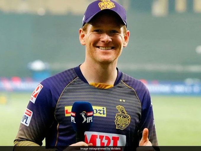 KKR ಇಂಗ್ಲೆಂಡ್‌ನ ವಿಶ್ವಕಪ್ ವಿಜೇತ ನಾಯಕ ಮಾರ್ಗನ್​ಗಾಗಿ 5.25 ಕೋಟಿ ಮೊತ್ತವನ್ನು ಖರ್ಚು ಮಾಡಿ ಅವರನ್ನು ತಮ್ಮ ತಂಡದಲ್ಲಿ ಸೇರಿಸಿಕೊಂಡಿತು. 2020 ರ ಐಪಿಎಲ್ ಋತುವಿನಲ್ಲಿ, ಕೋಲ್ಕತ್ತಾ ನೈಟ್ ರೈಡರ್ಸ್ ದಿನೇಶ್ ಕಾರ್ತಿಕ್ ಅವರನ್ನು ನಾಯಕತ್ವದಿಂದ ತೆಗೆದುಹಾಕಿ ನಾಯಕತ್ವವನ್ನು ಇಯೊನ್ ಮಾರ್ಗನ್‌ಗೆ ಹಸ್ತಾಂತರಿಸಿತು.