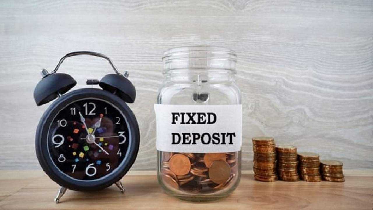 Fixed Deposits: ಎಸ್ಬಿಐ, ಪಿಎನ್ಬಿ, ಬಿಒಬಿ ಹಾಗೂ ಎಚ್ಡಿಎಫ್ಸಿ ಬ್ಯಾಂಕ್ನಲ್ಲಿ 5 ವರ್ಷಗಳ ಎಫ್ಡಿ ದರ ಹೋಲಿಕೆ ಇಂತಿದೆ Fixed Deposits: ಎಸ್ಬಿಐ, ಪಿಎನ್ಬಿ, ಬಿಒಬಿ ಹಾಗೂ ಎಚ್ಡಿಎಫ್ಸಿ ಬ್ಯಾಂಕ್ನಲ್ಲಿ 5 ವರ್ಷಗಳ ಎಫ್ಡಿ ದರ ಹೋಲಿಕೆ ಇಂತಿದೆ