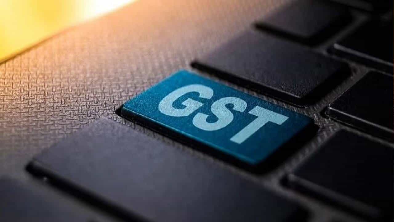 GST Filing: ಜಿಎಸ್​ಟಿ ಮರುಪಾವತಿಗೆ ಕ್ಲೇಮ್​ ಮಾಡುವುದಕ್ಕೆ ತೆರಿಗೆದಾರರ ಆಧಾರ್ ದೃಢೀಕರಣ ಕಡ್ಡಾಯಗೊಳಿಸಿದ ಸಿಬಿಐಸಿ​