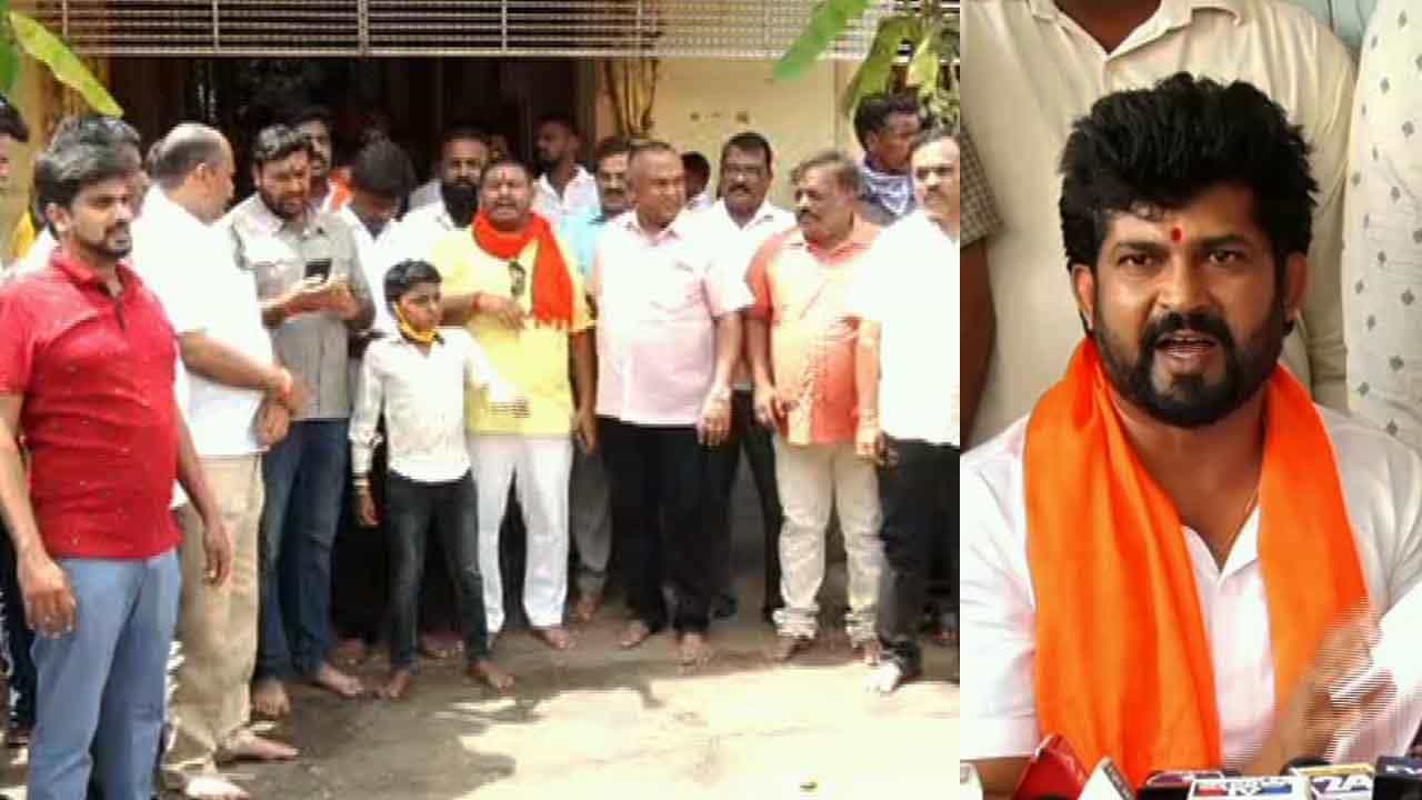 ಮೈಸೂರಿನಲ್ಲಿ 101 ಗಣಪತಿ ದೇವಸ್ಥಾನ ತೆರವಿಗೆ ತೀವ್ರ ವಿರೋಧ! ಜಿಲ್ಲಾಡಳಿತ ವಿರುದ್ಧ ಸಂಸದ ಪ್ರತಾಪ್ ಸಿಂಹ ಆಕ್ರೋಶ ಮೈಸೂರಿನಲ್ಲಿ 101 ಗಣಪತಿ ದೇವಸ್ಥಾನ ತೆರವಿಗೆ ತೀವ್ರ ವಿರೋಧ! ಜಿಲ್ಲಾಡಳಿತ ವಿರುದ್ಧ ಸಂಸದ ಪ್ರತಾಪ್ ಸಿಂಹ ಆಕ್ರೋಶ