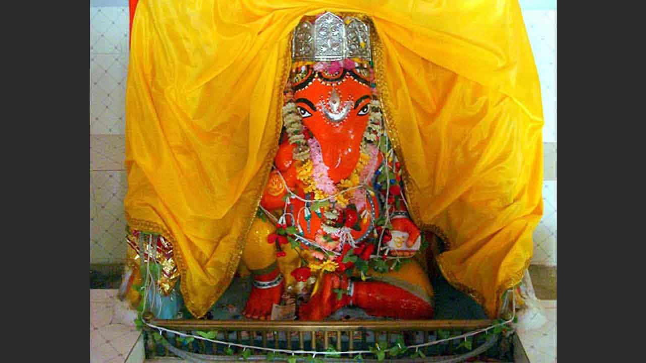 ಗಣಪತಿಯನ್ನೇ ಪರಬ್ರಹ್ಮ ಎಂದು ಆರಾಧಿಸುವ ಪಂಥ ಗಾಣಪತ್ಯ: ಶ್ರೀನಗರದ ಗಾಣಪತ್ಯರ್ ದೇಗುಲಕ್ಕೂ ಅಫ್ಘಾನಿಸ್ತಾನಕ್ಕೂ ಇದೆ ನಂಟು ಗಣಪತಿಯನ್ನೇ ಪರಬ್ರಹ್ಮ ಎಂದು ಆರಾಧಿಸುವ ಪಂಥ ಗಾಣಪತ್ಯ: ಶ್ರೀನಗರದ ಗಾಣಪತ್ಯರ್ ದೇಗುಲಕ್ಕೂ ಅಫ್ಘಾನಿಸ್ತಾನಕ್ಕೂ ಇದೆ ನಂಟು