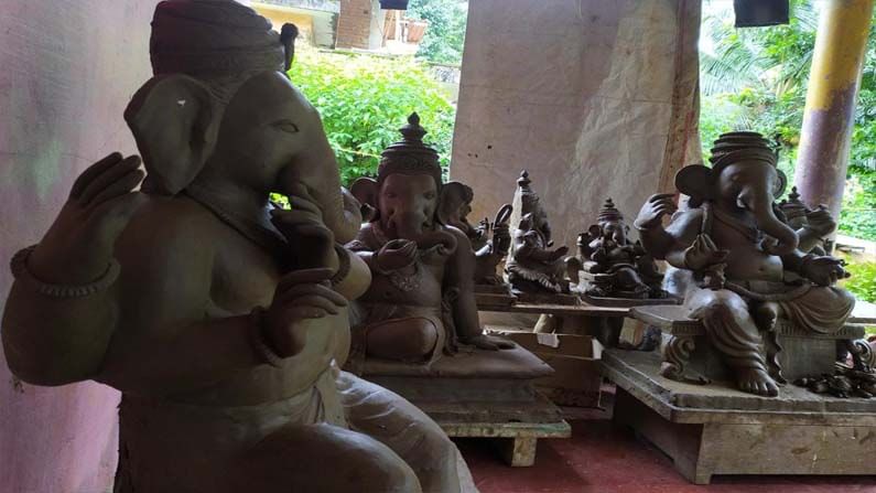 Ganesha statue