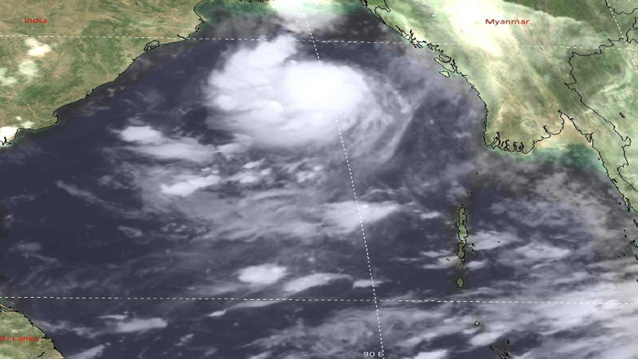 Cyclone Gulab: ಇಂದು ಅಪ್ಪಳಿಸಲಿದೆ ಗುಲಾಬ್​ ಚಂಡಮಾರುತ; 3 ರಾಜ್ಯಗಳಲ್ಲಿ ವಿಪರೀತ ಮಳೆ ಸಾಧ್ಯತೆ, ಐಎಂಡಿಯಿಂದ ಎಚ್ಚರಿಕೆ