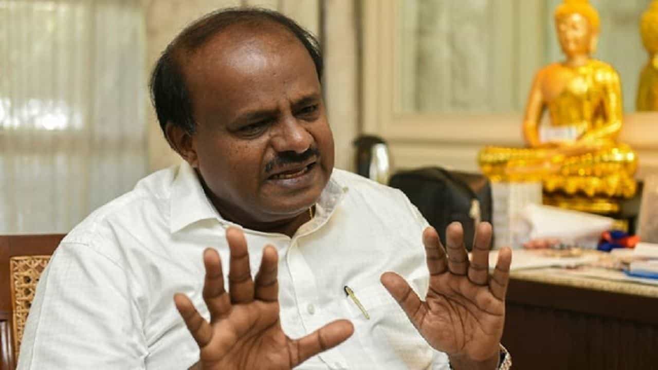 ಯಡಿಯೂರಪ್ಪ ಅವರನ್ನು ಕಪಿಮುಷ್ಠಿಯಲ್ಲಿಟ್ಟುಕೊಳ್ಳಲು ಐಟಿ ದಾಳಿ: ಹೆಚ್.ಡಿ.ಕುಮಾರಸ್ವಾಮಿ ಗಂಭೀರ ಆರೋಪ