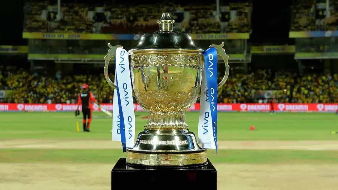 IPL 2021: ಐಪಿಎಲ್ 14ನೇ ಆವೃತ್ತಿ ಪುನರಾರಂಭಕ್ಕೆ ಕೇವಲ ಒಂದು ದಿನ ಬಾಕಿ: ನಿಮಗೆ ಗೊತ್ತಿರಲಿ ಈ ಸಂಗತಿಗಳು IPL 2021: ಐಪಿಎಲ್ 14ನೇ ಆವೃತ್ತಿ ಪುನರಾರಂಭಕ್ಕೆ ಕೇವಲ ಒಂದು ದಿನ ಬಾಕಿ: ನಿಮಗೆ ಗೊತ್ತಿರಲಿ ಈ ಸಂಗತಿಗಳು