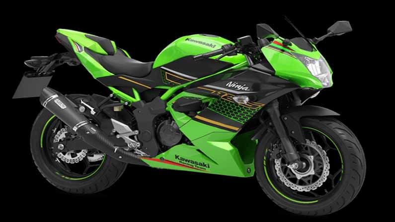 ನಿಂಜಾ 125 ಮತ್ತು ನಿಂಜಾ ಜೆಡ್ 125 ಬೈಕ್ಗಳನ್ನು ಹೊಸ ಬಣ್ಣಗಳ ಸಂಯೋಜನೆಯೊಂದಿಗೆ ಬಿಡುಗಡೆ ಮಾಡುತ್ತಿದೆ ಕವಾಸಾಕಿ ನಿಂಜಾ 125 ಮತ್ತು ನಿಂಜಾ ಜೆಡ್ 125 ಬೈಕ್ಗಳನ್ನು ಹೊಸ ಬಣ್ಣಗಳ ಸಂಯೋಜನೆಯೊಂದಿಗೆ ಬಿಡುಗಡೆ ಮಾಡುತ್ತಿದೆ ಕವಾಸಾಕಿ