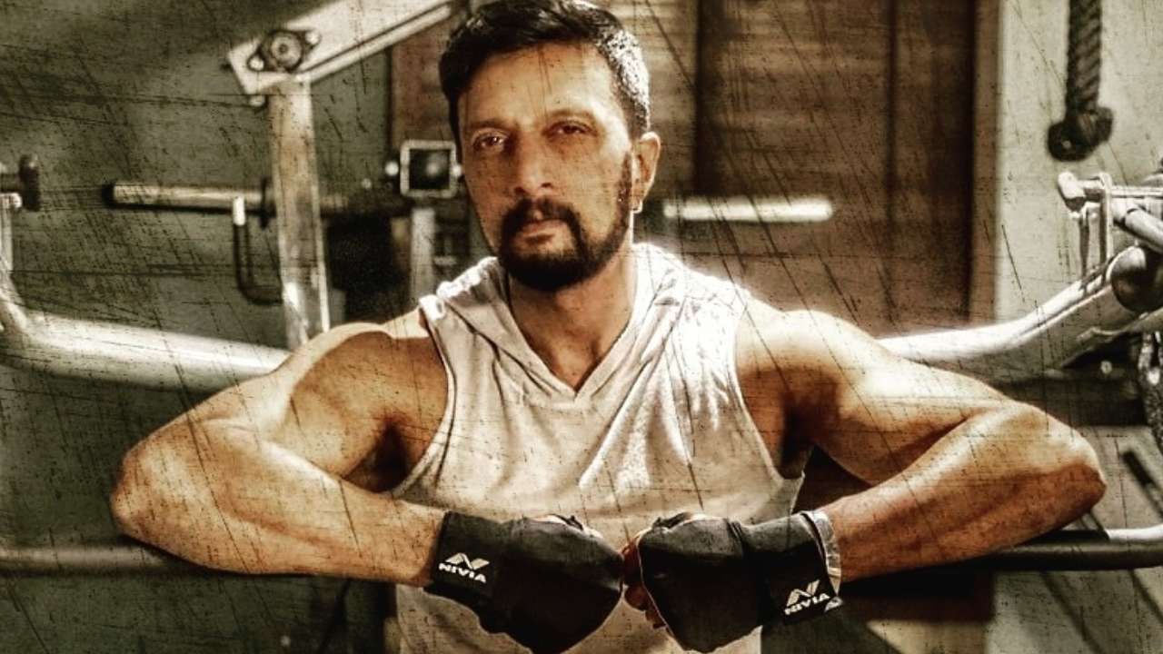 ಕೊರೊನಾಗೆ ಸೆಡ್ಡು ಹೊಡೆದು ಹಳೇ ಚಾರ್ಮ್ ಪಡೆದ ಸುದೀಪ್; ಫೋಟೋ ನೋಡಿ ವಾವ್ ಎಂದ ಫ್ಯಾನ್ಸ್ ಕೊರೊನಾಗೆ ಸೆಡ್ಡು ಹೊಡೆದು ಹಳೇ ಚಾರ್ಮ್ ಪಡೆದ ಸುದೀಪ್; ಫೋಟೋ ನೋಡಿ ವಾವ್ ಎಂದ ಫ್ಯಾನ್ಸ್