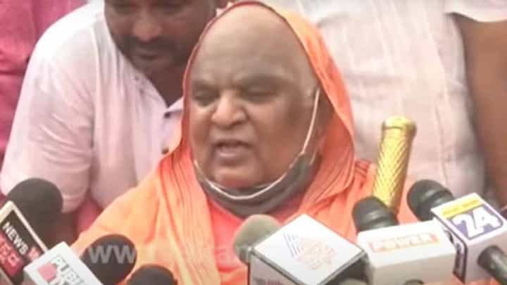 ಬೊಮ್ಮಾಯಿ ಸೂತ್ರದ ಬೊಂಬೆ ಸೂತ್ರಧಾರಿ ಯಡಿಯೂರಪ್ಪ; ಅವರೇ ಸರ್ಕಾರ ನಡೆಸುತ್ತಿದ್ದಾರೆ ಎಂದರು ಕೋಡಿಮಠ ಸ್ವಾಮೀಜಿ ಬೊಮ್ಮಾಯಿ ಸೂತ್ರದ ಬೊಂಬೆ ಸೂತ್ರಧಾರಿ ಯಡಿಯೂರಪ್ಪ; ಅವರೇ ಸರ್ಕಾರ ನಡೆಸುತ್ತಿದ್ದಾರೆ ಎಂದರು ಕೋಡಿಮಠ ಸ್ವಾಮೀಜಿ