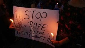 ರಾಜಧಾನಿ ಬೆಂಗಳೂರಲ್ಲಿ ಮತ್ತೊಂದು ಹಿನಾಯ ಕೃತ್ಯ; ಪುಟ್ಟ ಬಾಲಕಿ ಮೇಲೆ ಲೈಂಗಿಕ ದೌರ್ಜನ್ಯ, ಪೊಲೀಸ್ ಠಾಣೆ ಮುಂದೆ ಪ್ರತಿಭಟನೆ