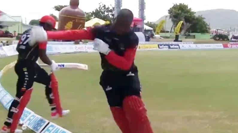 CPL 2021: ಮೈದಾನದಲ್ಲಿ ಕೋಪ-ತಾಪ: ಬ್ಯಾಟ್, ಹೆಲ್ಮೆಟ್ ಎಸೆದು ಆಕ್ರೋಶ ಹೊರಹಾಕಿದ ವಿಂಡೀಸ್ ಆಟಗಾರ CPL 2021: ಮೈದಾನದಲ್ಲಿ ಕೋಪ-ತಾಪ: ಬ್ಯಾಟ್, ಹೆಲ್ಮೆಟ್ ಎಸೆದು ಆಕ್ರೋಶ ಹೊರಹಾಕಿದ ವಿಂಡೀಸ್ ಆಟಗಾರ