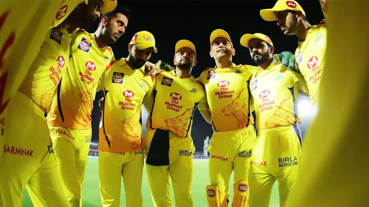 ಚೆನ್ನೈ ಸೂಪರ್ ಕಿಂಗ್ಸ್: ರುತುರಾಜ್ ಗಾಯಕ್ವಾಡ್, ರಾಬಿನ್ ಉತ್ತಪ್ಪ, ಮೊಯೀನ್ ಅಲಿ, ಸುರೇಶ್ ರೈನಾ, ಅಂಬಾಟಿ ರಾಯುಡು, ರವೀಂದ್ರ ಜಡೇಜಾ, ಎಂ.ಎಸ್.ಧೋನಿ, ಶಾರ್ದುಲ್ ಠಾಕೂರ್, ದೀಪಕ್ ಚಹರ್, ಇಮ್ರಾನ್ ತಾಹಿರ್, ಜೋಶ್ ಹ್ಯಾಝಲ್ವುಡ್