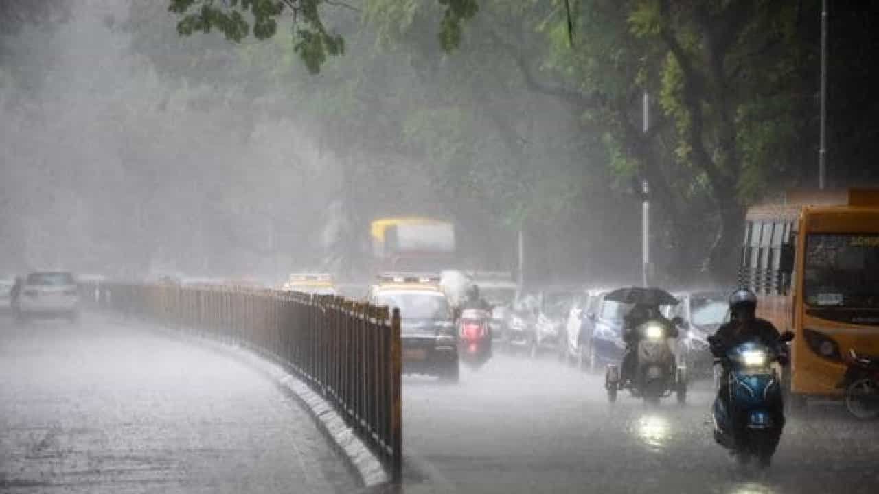 Karnataka Weather Today: ಕರ್ನಾಟಕದಲ್ಲಿ ಇನ್ನೆರಡು ದಿನ ಮಳೆಯ ಆರ್ಭಟ; ಮಲೆನಾಡು, ಕರಾವಳಿಗೆ ಆರೆಂಜ್ ಅಲರ್ಟ್