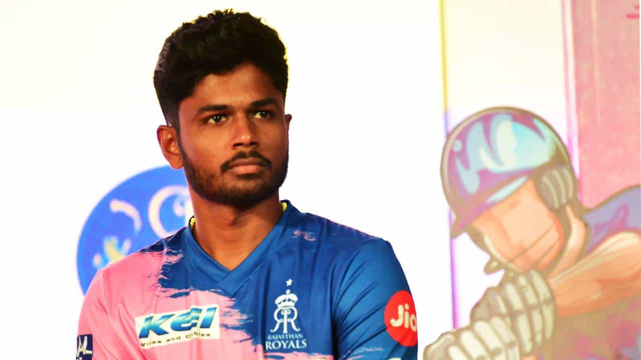 IPL 2021: ರೋಚಕ ಗೆಲುವಿನ ಬೆನ್ನಲ್ಲೇ ಸಂಜು ಸ್ಯಾಮ್ಸನ್ಗೆ 12 ಲಕ್ಷ ರೂ. ದಂಡ..! IPL 2021: ರೋಚಕ ಗೆಲುವಿನ ಬೆನ್ನಲ್ಲೇ ಸಂಜು ಸ್ಯಾಮ್ಸನ್ಗೆ 12 ಲಕ್ಷ ರೂ. ದಂಡ..!