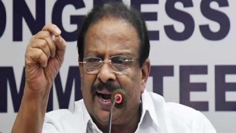 Kerala: ಕಾಂಗ್ರೆಸ್ ಅಧಿಕಾರದಲ್ಲಿರುವ ಕೇರಳದ ಎಲ್ಲ ಪಂಚಾಯತ್ಗಳಲ್ಲಿ ಸರ್, ಮೇಡಂ ಬಳಕೆ ನಿಷೇಧ Kerala: ಕಾಂಗ್ರೆಸ್ ಅಧಿಕಾರದಲ್ಲಿರುವ ಕೇರಳದ ಎಲ್ಲ ಪಂಚಾಯತ್ಗಳಲ್ಲಿ ಸರ್, ಮೇಡಂ ಬಳಕೆ ನಿಷೇಧ