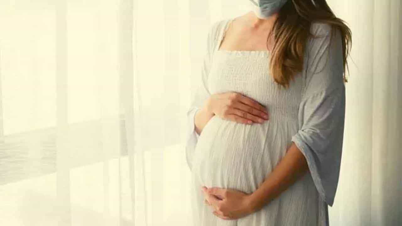 Women Health: ಗರ್ಭಿಣಿಯರು ಈ ಕೆಲಸಗಳನ್ನು ಮಾಡಲೇಬಾರದು; ನೆನಪಿರಲಿ Women Health: ಗರ್ಭಿಣಿಯರು ಈ ಕೆಲಸಗಳನ್ನು ಮಾಡಲೇಬಾರದು; ನೆನಪಿರಲಿ