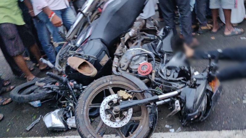 Road Accidents at Hassan, Davangere, kalaburagi 8 people died 1