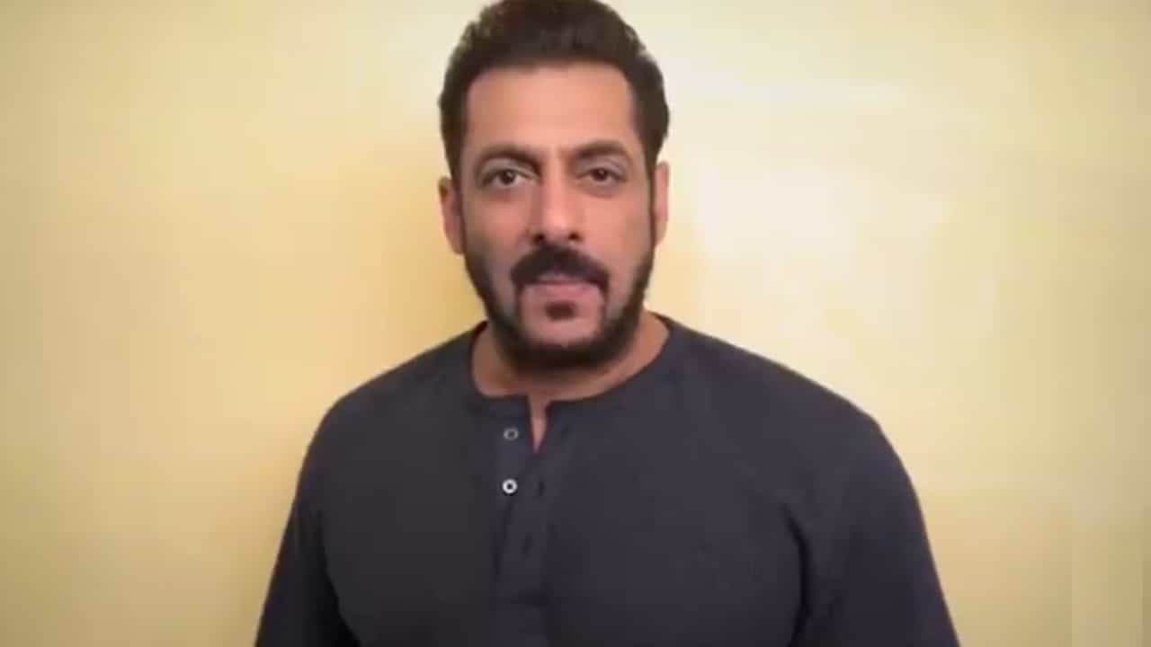 ಅಭಿಮಾನಿಗಳಿಗೆ ಸಲ್ಮಾನ್ ಖಾನ್ ಕಟ್ಟುನಿಟ್ಟಿನ ಸಂದೇಶ; ಇದು ಫ್ಯಾನ್ಸ್ಗೆ ಬೇಸರವಾಗುವ ವಿಚಾರ ಅಭಿಮಾನಿಗಳಿಗೆ ಸಲ್ಮಾನ್ ಖಾನ್ ಕಟ್ಟುನಿಟ್ಟಿನ ಸಂದೇಶ; ಇದು ಫ್ಯಾನ್ಸ್ಗೆ ಬೇಸರವಾಗುವ ವಿಚಾರ