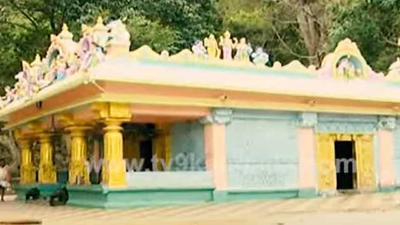 ಶ್ರೀ ತೀರ್ಥ ರಾಮೇಶ್ವರ ಕೇವಲ ಕೇವಲ ಪುಣ್ಯಕ್ಷೇತ್ರವಲ್ಲ, ಹಲವಾರು ರೋಗಗಳನ್ನು ವಾಸಿ ಮಾಡುವ ನೀರಿನ ಹೊಂಡವೂ ಇಲ್ಲಿದೆ! ಶ್ರೀ ತೀರ್ಥ ರಾಮೇಶ್ವರ ಕೇವಲ ಕೇವಲ ಪುಣ್ಯಕ್ಷೇತ್ರವಲ್ಲ, ಹಲವಾರು ರೋಗಗಳನ್ನು ವಾಸಿ ಮಾಡುವ ನೀರಿನ ಹೊಂಡವೂ ಇಲ್ಲಿದೆ!