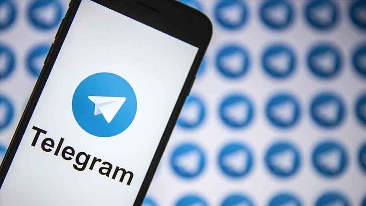 Telegram Update: ವಾಟ್ಸ್ಆ್ಯಪ್ಗೆ ಸೆಡ್ಡು ಹೊಡೆದ ಟೆಲಿಗ್ರಾಂ: ಹೊಸ ಅಪ್ಡೇಟ್ನಲ್ಲಿ ಸೂಪರ್ ಫೀಚರ್ಸ್ Telegram Update: ವಾಟ್ಸ್ಆ್ಯಪ್ಗೆ ಸೆಡ್ಡು ಹೊಡೆದ ಟೆಲಿಗ್ರಾಂ: ಹೊಸ ಅಪ್ಡೇಟ್ನಲ್ಲಿ ಸೂಪರ್ ಫೀಚರ್ಸ್