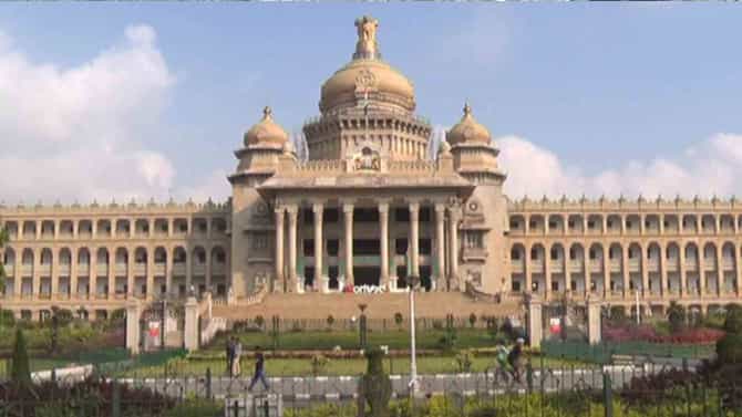 28 ಐಎಎಸ್ ಅಧಿಕಾರಿಗಳ ವರ್ಗಾವಣೆ, ಮತ್ತೊಂದೆಡೆ ಡಿಸಿ, ಎಸಿ, ತಹಶೀಲ್ದಾರ್ಗಳಿಗೆ ತುಷಾರ್ ಗಿರಿನಾಥ್ ಖಡಕ್ ಎಚ್ಚರಿಕೆ