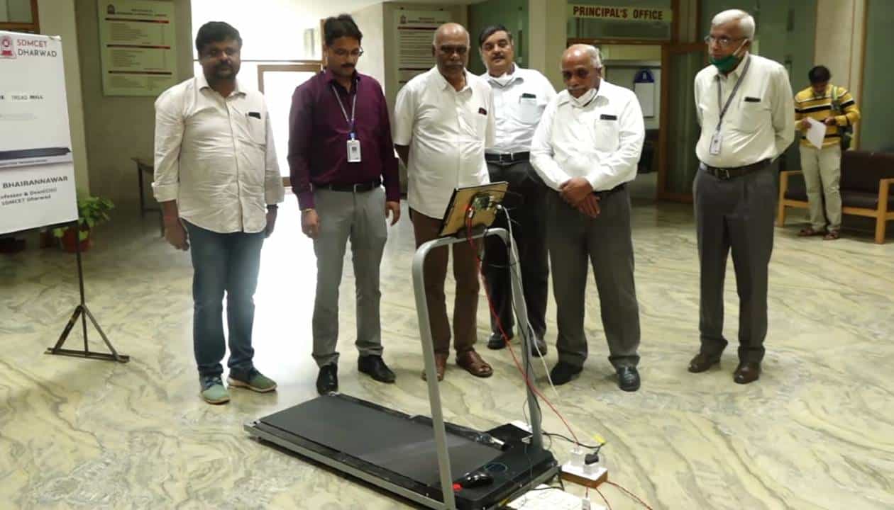 ಧಾರವಾಡ ಎಸ್ಡಿಎಂ ಇಂಜಿನಿಯರಿಂಗ್ ಕಾಲೇಜಿನಲ್ಲಿ ಚಿಕ್ಕಮಕ್ಕಳ ಸೆರೆಬ್ರಲ್ ಪಾಲ್ಸಿ ರೋಗ ಪತ್ತೆಗೆ ನೂತನ ಯಂತ್ರ ಆವಿಷ್ಕಾರ ಧಾರವಾಡ ಎಸ್ಡಿಎಂ ಇಂಜಿನಿಯರಿಂಗ್ ಕಾಲೇಜಿನಲ್ಲಿ ಚಿಕ್ಕಮಕ್ಕಳ ಸೆರೆಬ್ರಲ್ ಪಾಲ್ಸಿ ರೋಗ ಪತ್ತೆಗೆ ನೂತನ ಯಂತ್ರ ಆವಿಷ್ಕಾರ